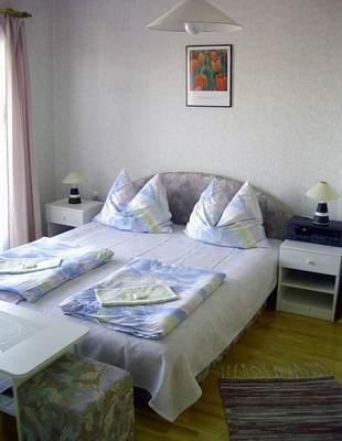 Agi Panzio Obuda Bed & Breakfast Будапеща Стая снимка